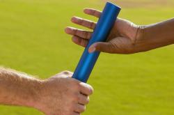 包含明日年终总决赛前瞻：赵继伟伤情更新，利物浦冲击连胜纪录的词条